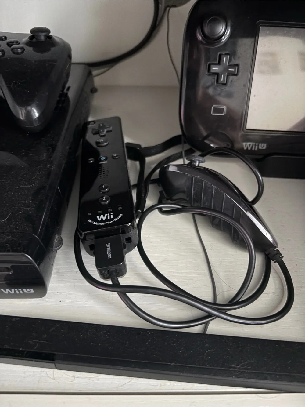 Nintendo Wii U Console & Gamepad Bundles Includes 7 Games & 2 Controllers
